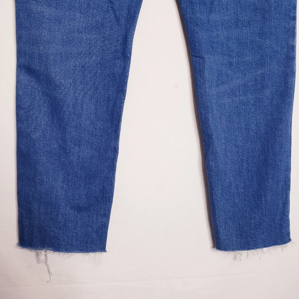 Old Navy Women's Straight Leg Jeans - Blue - Picture 6 of 10